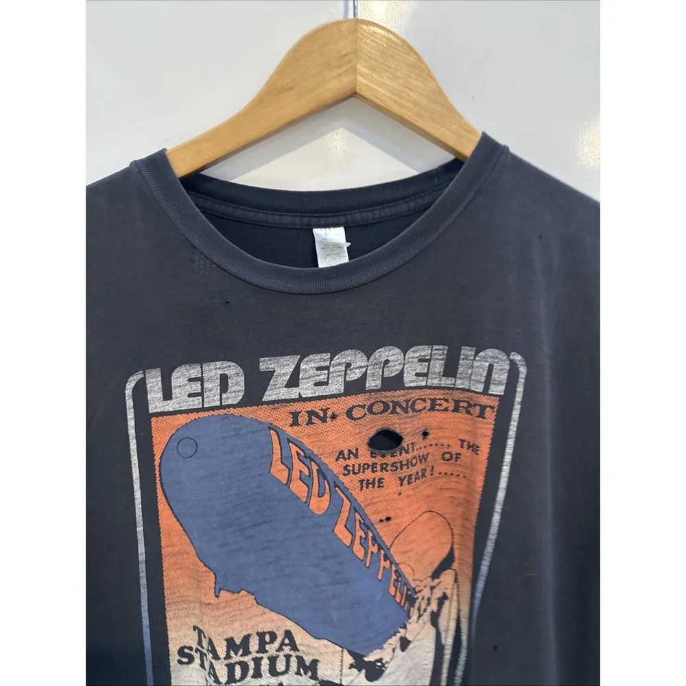Led Zeppelin Live In Concert Tampa FL Shirt Adult XL Black Rock EUC Music Tee